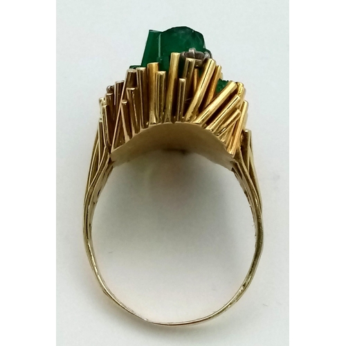 106 - A unique piece of distinguished jewellery, an 18 K yellow gold ring with a large (45 carats appr.), ... 