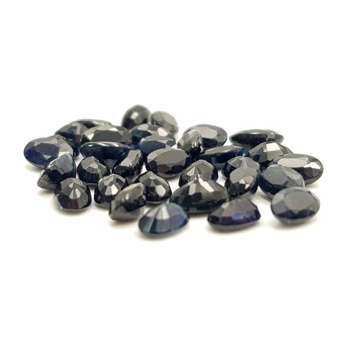 607 - An assortment of natural sapphire. 5x3mm. Oval in shape. Total 11.11ct