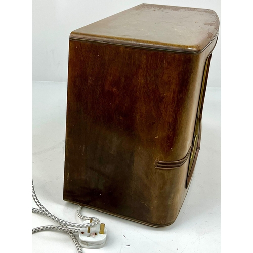 1202 - A Wonderful Vintage 1950s German-Made Braun World Radio. 57cm width by 26cm tall. In working order. ... 