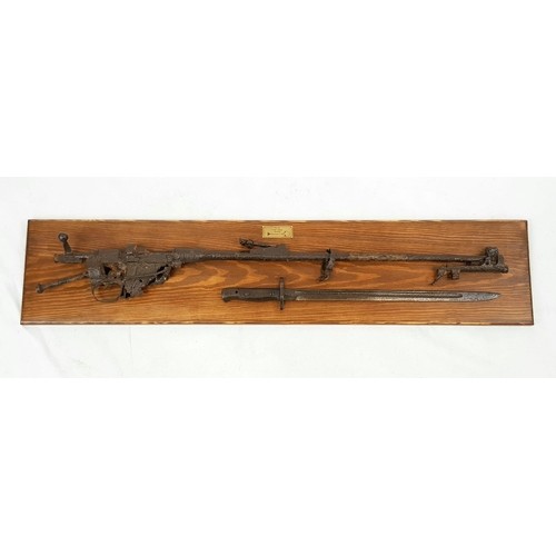 1460 - WW1 Mounted British SMLE Rifle & Bayonet, found in Vimy, France.