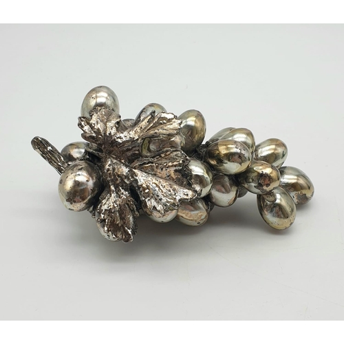 1361 - A Vintage Silver-Plated Decorative Grape Piece. 
17cm.