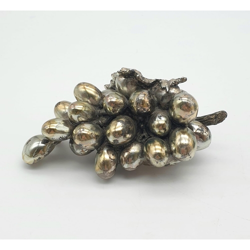 1361 - A Vintage Silver-Plated Decorative Grape Piece. 
17cm.