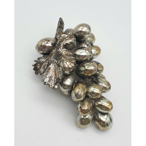 1361 - A Vintage Silver-Plated Decorative Grape Piece. 
17cm.