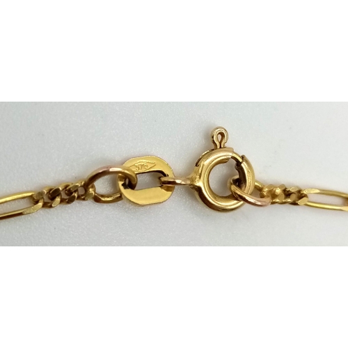 522 - A 9k Yellow Gold Thin Figaro Link Necklace. 46cm. 3.46g