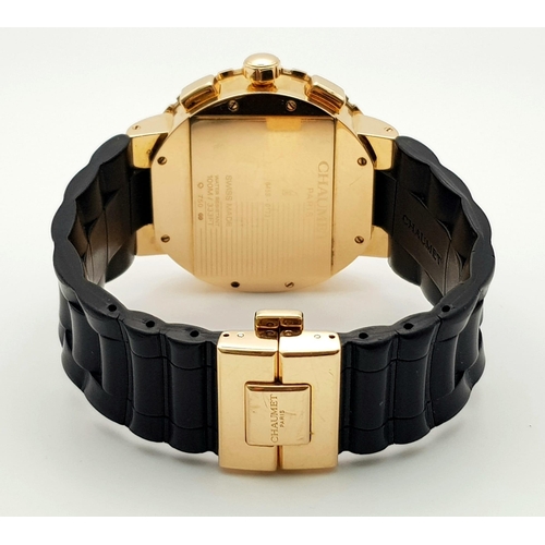 71 - A Chaumet of Paris 645B 18K Yellow Gold Chronograph Gents Watch. Black rubber strap with 18k gold cl... 