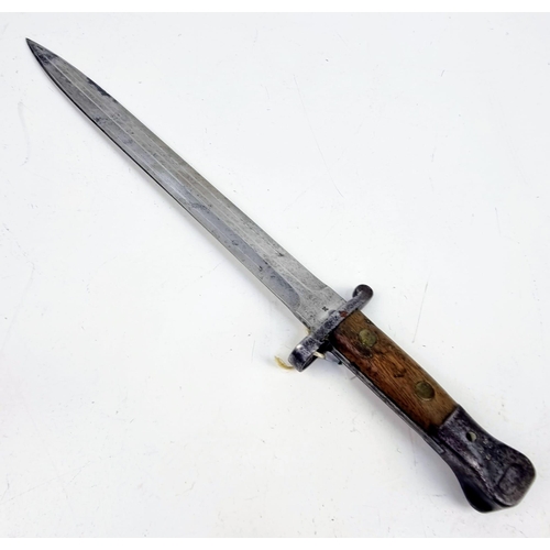 893 - An Antique P1888 Short Bayonet with Scabbard for the Enfield Rifle. Markings on blade: R-26, 5.00, 8... 