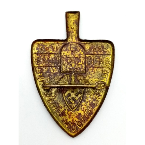 1104 - A 3rd Reich 1935 Grünberg Tinnie Badge.