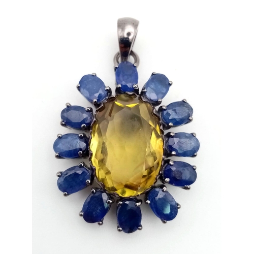 850 - Antique Labradorite Pendant with Rose cut diamonds. 925 Sterling silver.  Labradorite 32Cts, Diamond... 