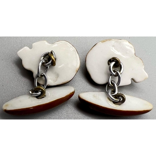 655 - A PAIR OF UNUSUAL SKULL CUFFLINKS FROM THE MEIJI PERIOD (1868-1912)