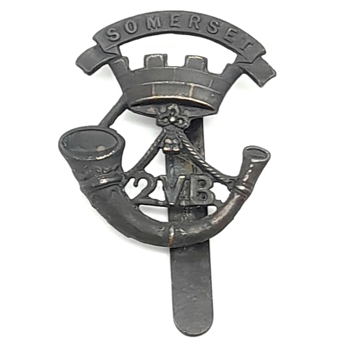 931 - A WW1 British 2nd Volunteer Battalion Somerset Light Infantry Cap Badge.