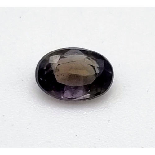 1111 - 0.72ct Untreated Madagascar Green Sapphire Gemstone oval mixed cut with IGLI Certification  5.99 x 4... 