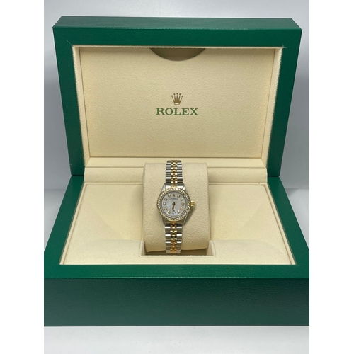 347 - A LADIES 26mm ROLEX BI-METAL WATCH WITH DIAMOND BEZEL AND NUMERALS AND MOTHER OF PEARL FACE IN VERY ... 