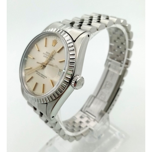 808 - A Rolex Oyster Perpetual Datejust Gents Watch. Stainless steel strap and case - 36mm. Cream dial. Au... 