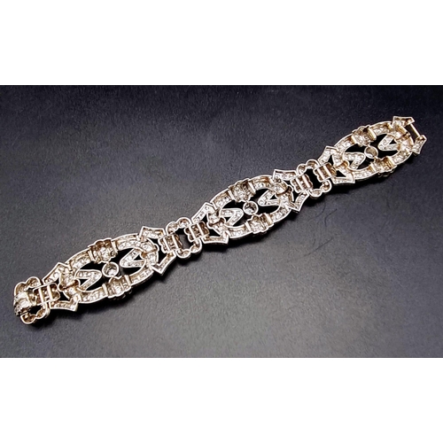 246 - A SPECTACULAR ANTIQUE DIAMOND BRACELET WITH 9ct OF TOP QUALITY DIAMONDS SET IN PLATINUM. 58.8gms