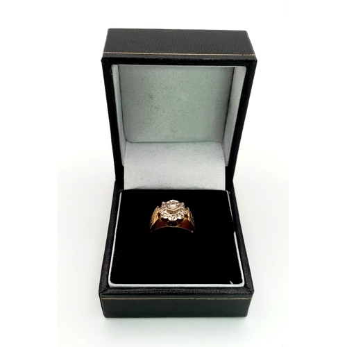 174 - A classic vintage mid century cluster 9 stone diamond ring set in 18 carat yellow gold, Ring size J,... 