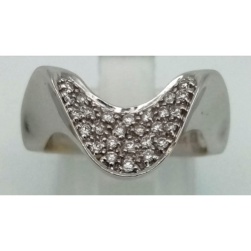 171 - 18K White Gold Fancy Diamond ring
0.30ct Diamonds
Weighs 6.8g
Size N