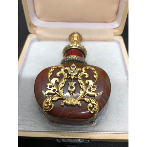 446 - Russian perfume bottle , Silver enamel  with diamonds and rubies and agate set. 
Very good condition... 