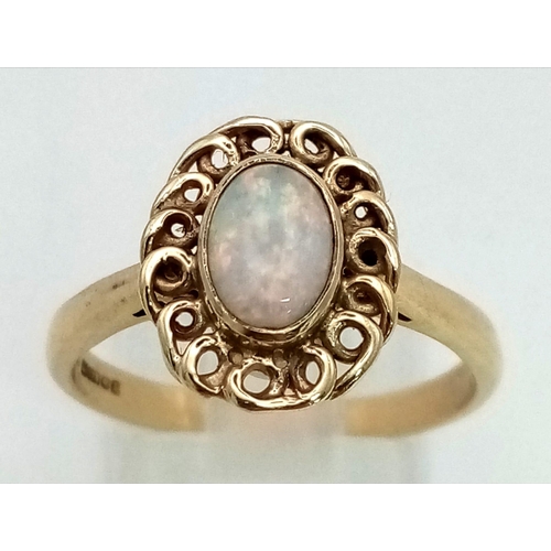 846 - 9K YELLOW GOLD VINTAGE OPAL SET RING, WEIGHT 3.3G SIZE P