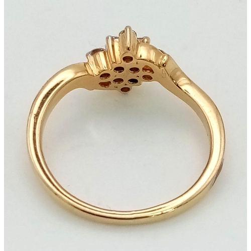 1304 - An 18K yellow gold, diamond (0.15 carats) cluster ring. Size: E, weight: 2.1 g.