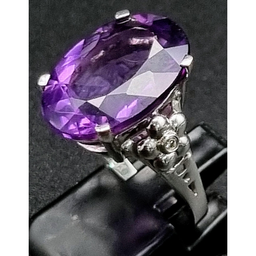 331 - 18K White Gold Diamond and Amethyst Ring
10ct Amethyst
Weighs 6.4g
Size N