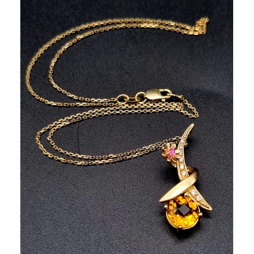 376 - A BEAUTIFUL 14K YELLOW GOLD CITRINE & DIAMOND CROSS OVER FANCY PENDANT ON 18K YELLOW GOLD CHAIN, WEI... 