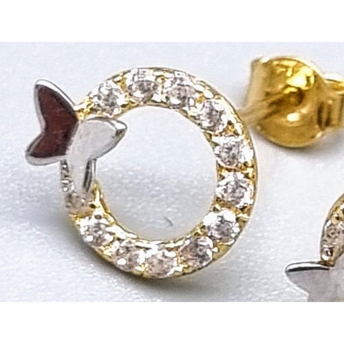 721 - 18K Yellow Gold stone set Butterfly Stud Earrings. 
Weighs 1.14g