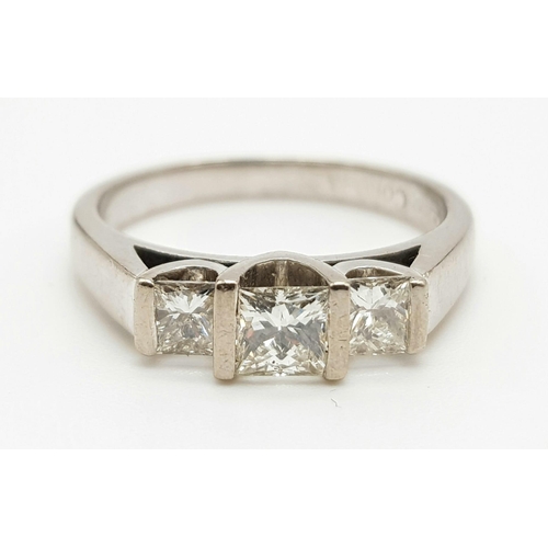 475 - An 18k White Gold Three Diamond Ring. 0.55ct.
Size L. 4.5g.