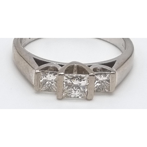 475 - An 18k White Gold Three Diamond Ring. 0.55ct.
Size L. 4.5g.