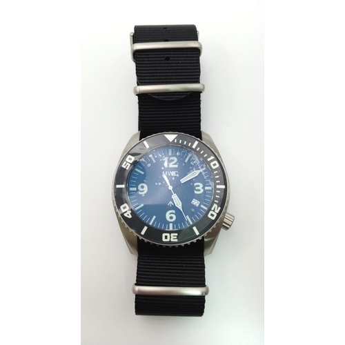 491 - A gents MILITARY WATCH COMPANY DEPTHMASTER, 1000 m, military, professional diver’s watch with Helium... 