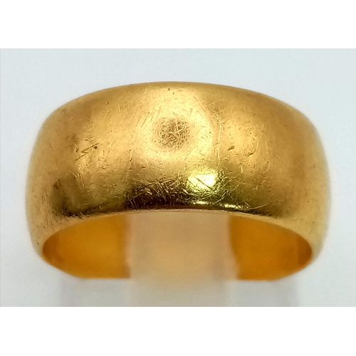 479 - A Vintage 22K Yellow Gold Band Ring. Size K. 7.2g