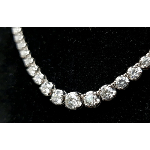61 - 18k White Gold Necklace. 36.9g with 10ct Diamonds, absolutely stunning piece of jewellery.