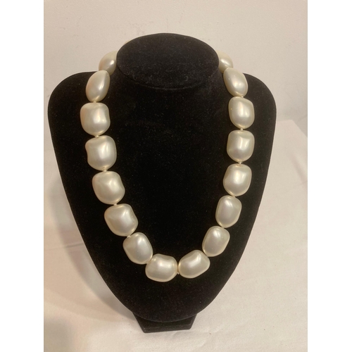 490 - SILVER and PEARL NECKLACE having a  row of individually knotted large faux pearls with a chunky 925 ... 