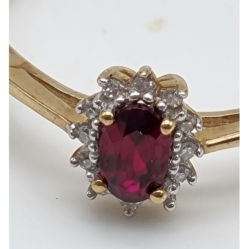 1111 - 9k yellow gold diamond and red stone cluster ring Size L 1.25g