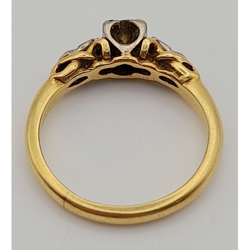 171 - 18k Yellow Gold Vintage Solitaire Ring.
Size L, weighs 3.48g 0.20ct Diamond