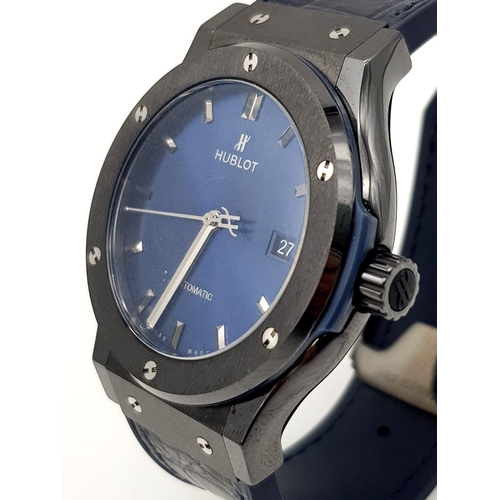 44 - A Hublot Classic Fusion Automatic Gents Watch. Original Hublot blue alligator leather strap. Black c... 