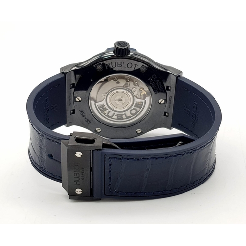 44 - A Hublot Classic Fusion Automatic Gents Watch. Original Hublot blue alligator leather strap. Black c... 