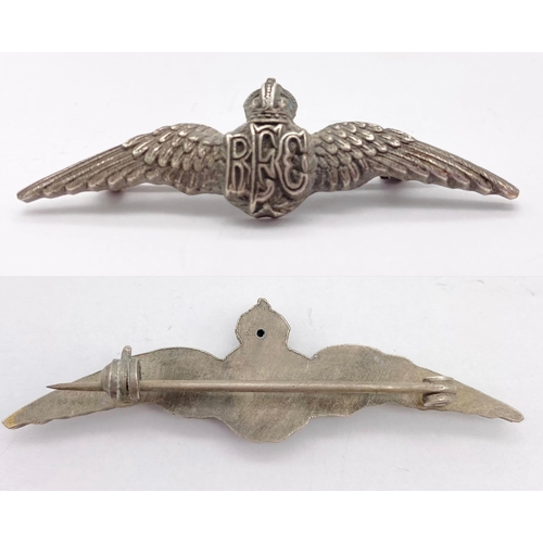 299 - WW1 British RFC Royal Flying Corps Miniature Wings Lapel Badge/Sweetheart Brooch. A silver coloured ... 