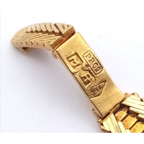 339 - A Vintage Patek Phillipe 18k Gold and Diamond Ladies watch. Gold bracelet and case - 16mm diameter. ... 