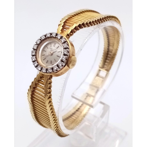 339 - A Vintage Patek Phillipe 18k Gold and Diamond Ladies watch. Gold bracelet and case - 16mm diameter. ... 