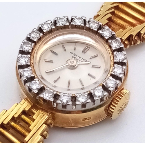 339 - A Vintage Patek Phillipe 18k Gold and Diamond Ladies watch. Gold bracelet and case - 16mm diameter. ... 