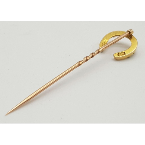 8 - A Wonderful Victorian 15K Gold Horse Shoe Pin. Comes in original box. 6cm. 2.45g