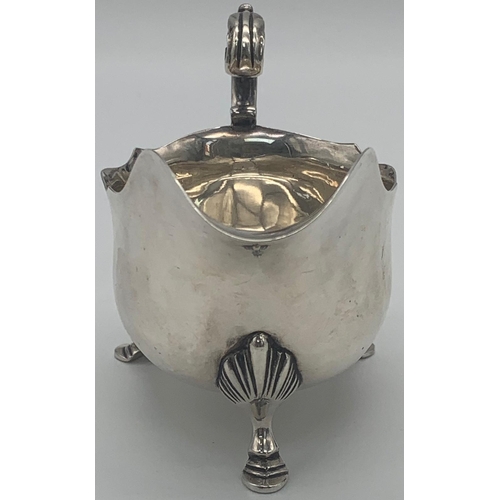 493 - An Antique 925 Silver Gravy/Condiment Boat. Hallmarks for Sheffield 1918. 14cm length. 133.2g.