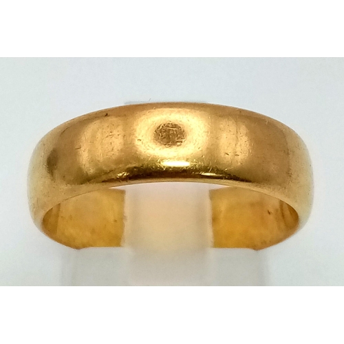 31 - A Vintage 22K Yellow Gold band Ring. Size M/N. 7.68g