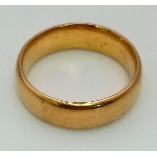 31 - A Vintage 22K Yellow Gold band Ring. Size M/N. 7.68g