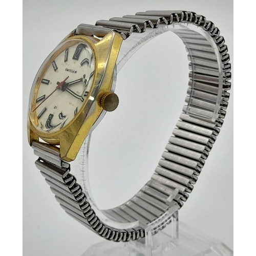 542 - A Vintage Swissam Gents Watch. Expandable strap. Two tone steel case - 35mm. Mechanical movement in ... 