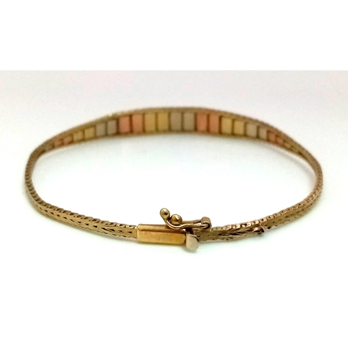 537 - A Vintage 9k Three-Colour Gold Bracelet. 18cm. 4.74g