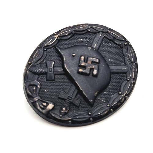 656 - WW2 German 3rd Class Wound Badge in black representing iron for 1-2 wounds.