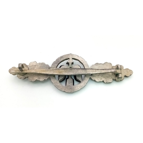 312 - WW2 German Luftwaffe Fighter Squadron Clasp Silver Grade in original case. Maker: G.H. Osang Dresden... 