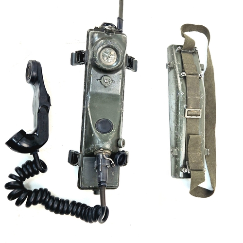 369 - Vietnam War Era US Army RT-196/PRC 6 Walkie Talkie. Untested.