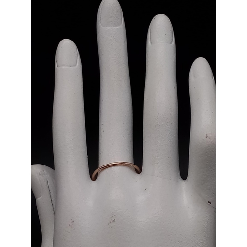 1197 - 9k rose gold 1mm hammered finish band ring 0.7g Size O